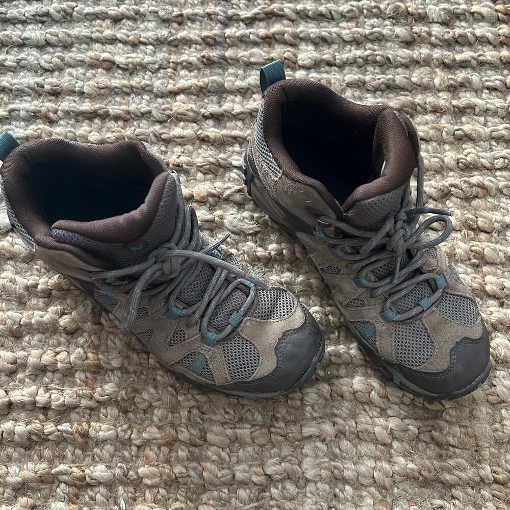 Merrell Deverta 2 Mid Waterproof Hiking Boots Women’s 7.5 Brown Blue -EUC